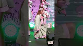 Jingjing CGM48 Hisashiburi no Lip Gloss  Road Show Terminal21 Korat Day1 [upl. by Rosalynd]