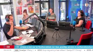 MNM En toen kwam er een wandelende tak in de studio [upl. by Ezarras6]