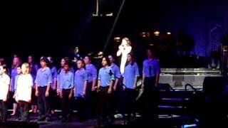 Tovah Feldshuh sings Hatikvah at Madison Sq Garden to open 2009 Maccabi Games [upl. by Jerroll]