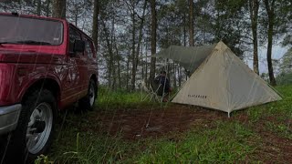 Jimny Camping TERTANGKAP DALAM HUJAN DERAS YANG PANJANG MENGERIKAN  api unggun di bawah hujan ASMR [upl. by Longan]