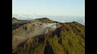 Tomographie par muons de la Soufrière de Guadeloupe [upl. by Jessamine]