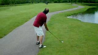 Worst golf swing in the history of golf [upl. by Teodor]