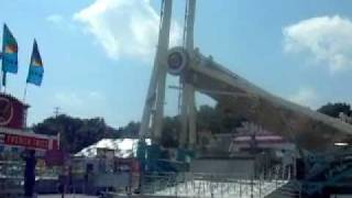 2009 Jackson County Fair Mid America Shows Setting Up The Chance Giant Wheel [upl. by Lisha544]