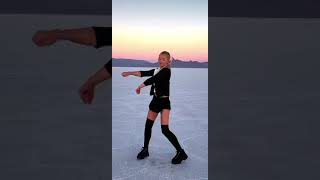 Danser på stranda 20082024💃🏖️☀️🩷 britneyspears dance tonjeteigen [upl. by Tymes932]