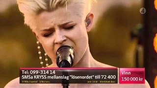 Robyn  Dancing On My Own  Live Sommarkrysset 2010 [upl. by Arved830]