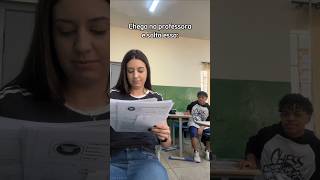 Quando o aluno quer dar uma voltinha 👀 professora alunos escola shorts [upl. by Haidedej]