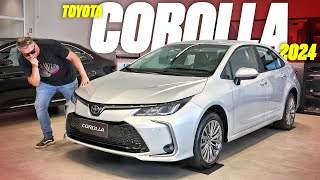 Novo Toyota Corolla 2024  PERDEU POTÊNCIA E GANHOU EQUIPAMENTOS SAIBA TUDO SOBRE O XEi E O ALTIS [upl. by Remot607]