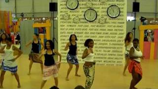 danse malgache wawa [upl. by Ellehctim]