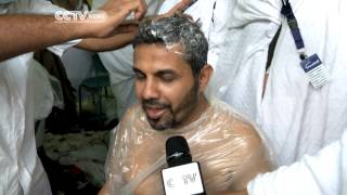 Hajj Pilgrims Shave their Heads [upl. by Rednas]