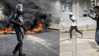 Ça chauffe dans les rues de Dakar [upl. by Etiragram195]