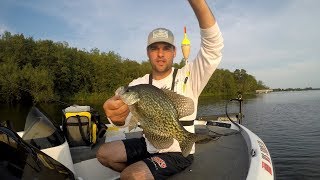 How to Tie a slip BOBBER for Crappie EASY [upl. by Ipoillak]