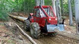 Tractor forestier articulat tip skidder Noe NF140  video 2 [upl. by Atikal]