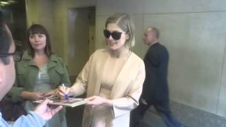 Gone Girl star Rosamund Pike leaving Today Show amp signing autographs for fans in NYC [upl. by Yelhs]