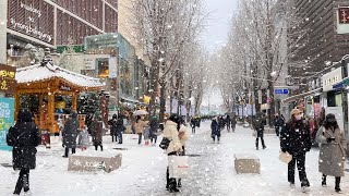 【4K HDR Korea】 Walk in Snowy Seoul Insadong to Gyeongbokgung on a Heavy Snowfall day❄️ Dec2021 [upl. by Emawk567]