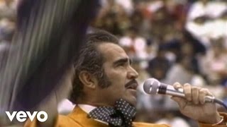 Vicente Fernández  La Ley Del Monte En Vivo [upl. by Tut]