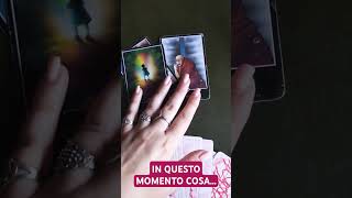 IN QUESTO MOMENTO COSA🥰tarot love viral viralvideo [upl. by Earlie]