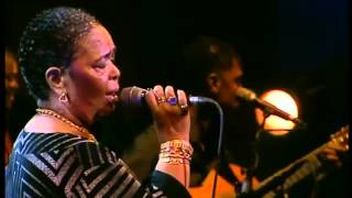 Cesaria Evora Live D amor 2004 Complete Concert 01 [upl. by Graf959]