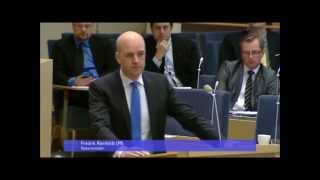 Jimme Åkesson äger Reinfeldt  Partiledardebatt 2013 [upl. by Eydnarb]