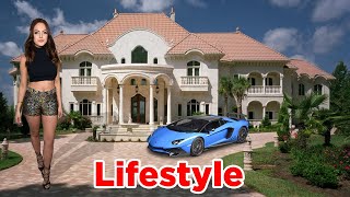 Elizabeth Gillies Lifestyle 2022 ★ Husband House Car amp Net worth [upl. by Janie]