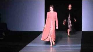 La sfilata di Giorgio Armani collezione Autunno Inverno 20112012 [upl. by Weibel]