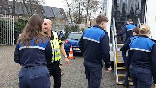 Werven voor de politie in Nieuwegein met het Mobiel Media Lab [upl. by Kcirre]