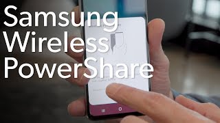 Samsung Galaxy S10 How to use Wireless PowerShare [upl. by Drawets876]