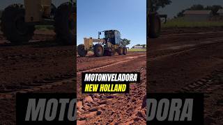 Motoniveladora New Holland [upl. by Storfer]