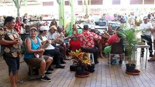 Musique tahitienne au marché de papeete [upl. by Nela31]