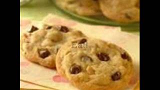 Original NESTLÉ® TOLL HOUSE® Chocolate Chip Cookie Recipe [upl. by Mamie752]