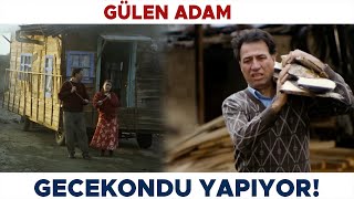 Gülen Adam Türk Filmi  Yusuf kendi elleriyle gecekondu yapıyor Kemal Sunal Filmleri [upl. by Etiuqal]