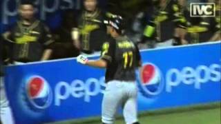 Jonrón de Alex Romero  Magallanes vs Caribes  Postemporada LVBP 20152016 [upl. by Yrral]