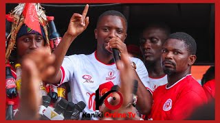 AFISA HABARI WA WEKUNDU WA MSIMBAZI AHMED ALLY AZUNGUMZA LIVE NA MASHABIKI WA SIMBA [upl. by Nauqahs]