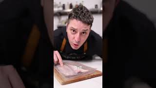 三分钟学会法式香煎鲈鱼 French chef shows you how to cook BARRAMUNDI 😲 [upl. by Sdlonyer]