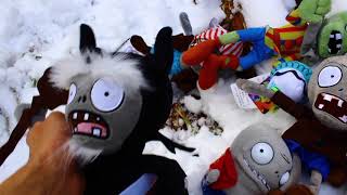 Snowy Mountain  Plants vs Zombies Plush  Peashooter and Pacos Adventure Ep 9 [upl. by Kester]