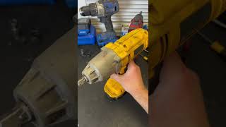 Old Dewalt impact wrench DW059 classic dewalt powertools tooladdict impactwrench [upl. by Milan704]