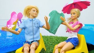 Barbie aprende nadar Vídeos de juguetes de Barbie español [upl. by Enahc991]