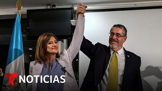 Bernardo Arévalo gana las elecciones presidenciales en Guatemala  Noticias Telemundo [upl. by Aninay724]