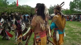 Danse Autochtone Pow Wow à ManiwakiSamedi 1 juin 2013 [upl. by Yrrad]