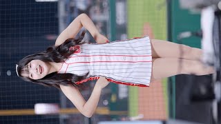 웃는 여잔 다 예뻐 정예진 롯데 치어리더 직캠 부산 사직야구장 Jeong Yejin cheerleader fancam 240523 \ 4k [upl. by Yl]