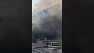 【大火事】 岡山県岡山市南区西紅陽台1丁目付近 住宅街から煙あがる火災310 岡山 火事 火災 ChuDuMedia [upl. by Jillie939]