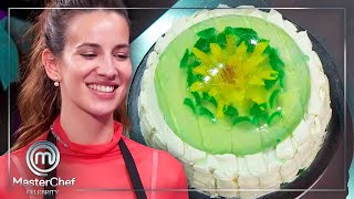 ¡¡quotIMPRESIONANTEquot Laura presenta esta super tarta  MasterChef Celebrity 8 [upl. by Isabeau144]