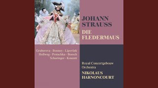 Die Fledermaus  Act 2 quotMarianka komm und tanz mit mirquot Chorus [upl. by Eyllek996]