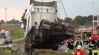 CAROLINENSIELCaroKräne bergen TanklastzugFeuerwehrGROßEINSATZ [upl. by Anidal]