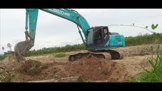 KOBELCO SK200 [upl. by Ronym]