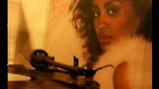 Phyllis Hyman  You Know How To Love Me [upl. by Charleton580]