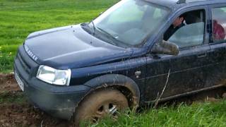 Land Rover Freelander Td4 aut barro [upl. by Adelheid711]