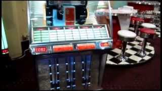 Restored 1954 Seeburg R Jukebox [upl. by Arnst]