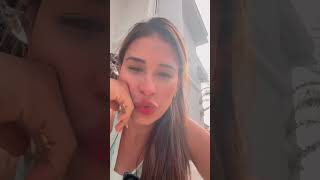 Simone Mendes curtindo um solzinho da tarde 🥰 simonemendes cantora shortsviral sertanejo flip [upl. by Gerita629]