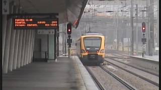 Estação de Porto Campanhã  Comboio de Madeira e Suburbano  10 Abr 2016 [upl. by Aiken990]