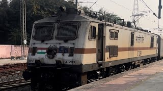 Indian Railway 19019 Bandra to Haridwar Morning Fog video [upl. by Wiatt]